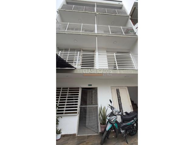 Casas, Venta en Ciudad 2.000