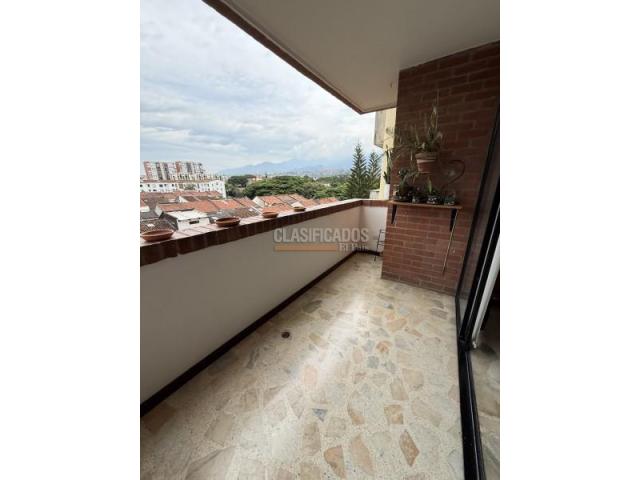 Apartamentos, Venta en Las Quintas de Don Simón