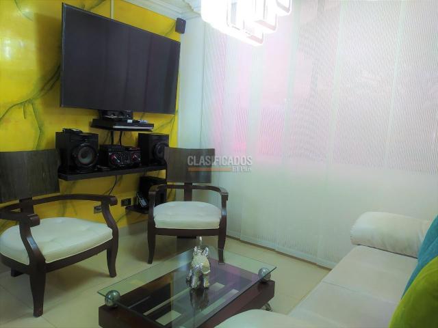 Apartamentos, Venta en Altos de la Macarena