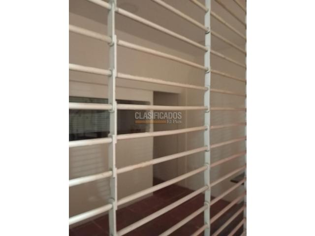 Locales y Bodegas, Venta en Centenario