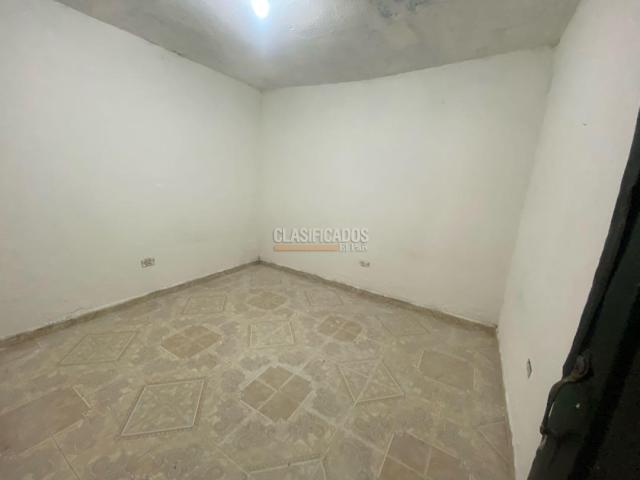 Casas, Venta en Manuela Beltrán