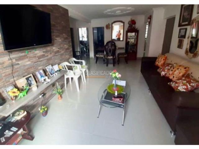 Apartamentos, Venta en Belisario Caicedo