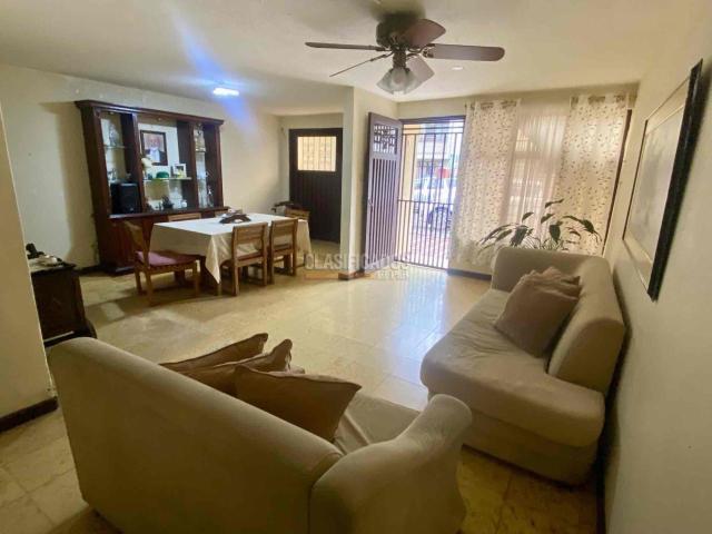Casas, Venta en Santa Elena