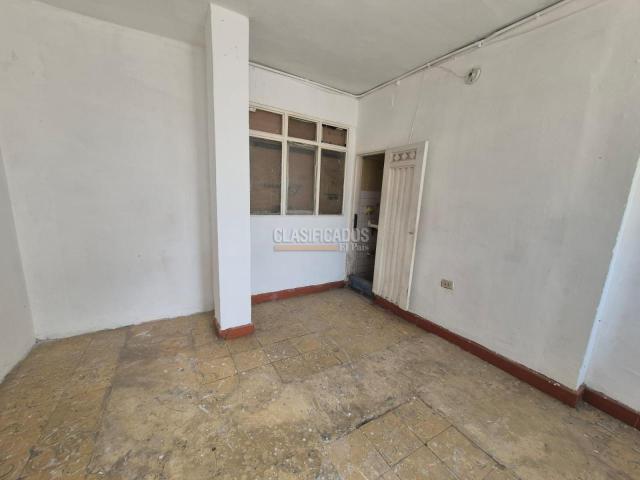 Casas, Venta en Saavedra Galindo