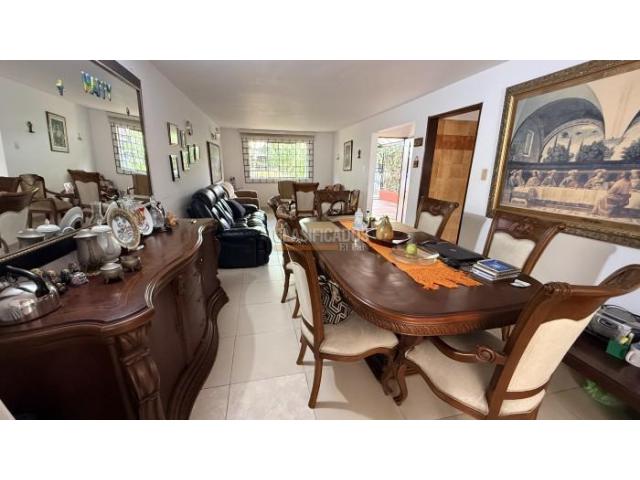 Casas, Venta en Ciudad Capri