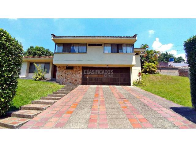 Casas, Venta en Ciudad Jardín
