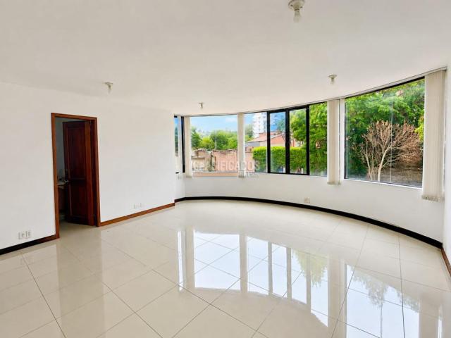 Oficinas y Consultorios, Alquiler en Pereira