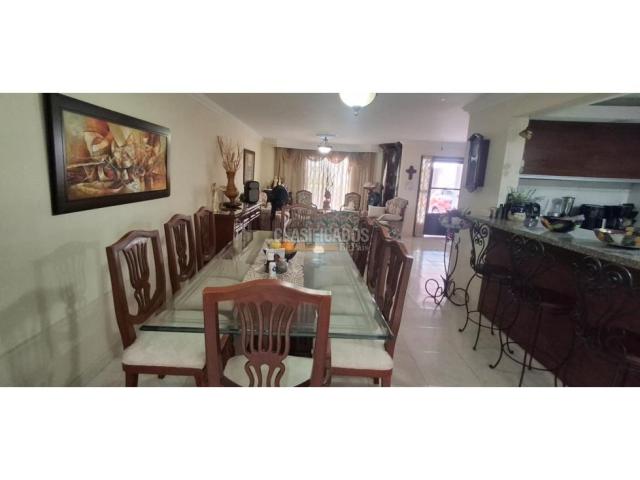 Casas, Venta en Las Quintas de Don Simón