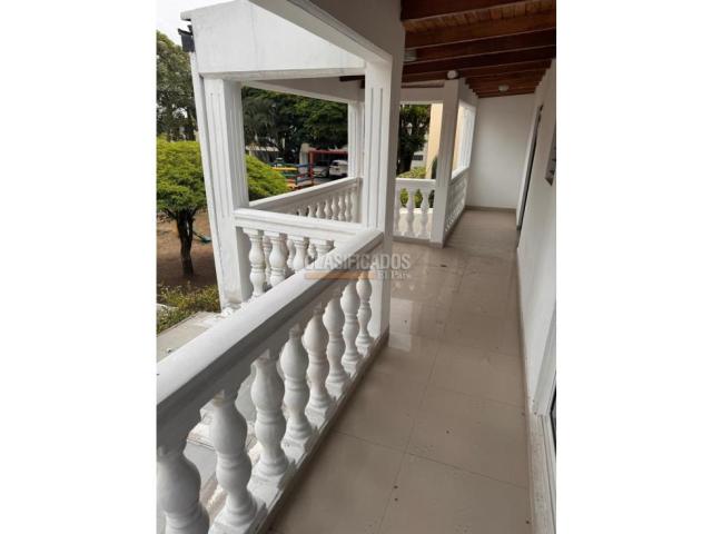 Casas, Venta en La Hacienda