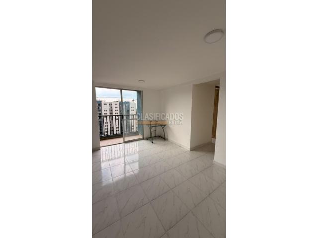 Apartamentos, Venta en Tierralinda del Lago