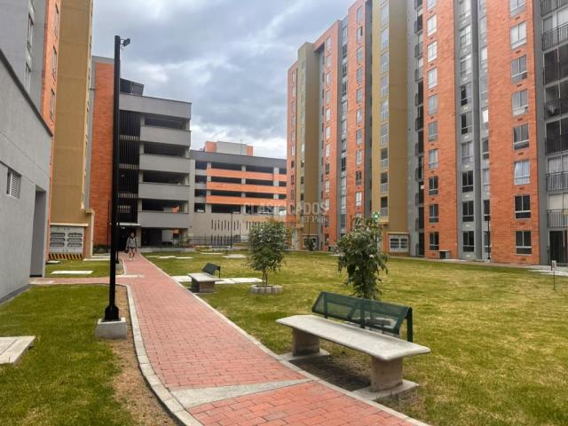 Apartamentos, Alquiler en Mosquera