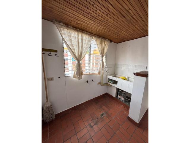 Apartamentos, Venta en Urbanización Colseguros