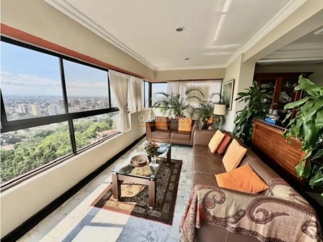 Apartamentos, Venta en Santa Mónica Residencial