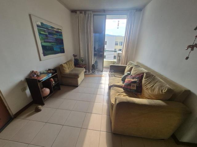 Apartamentos, Venta en Primero de Mayo
