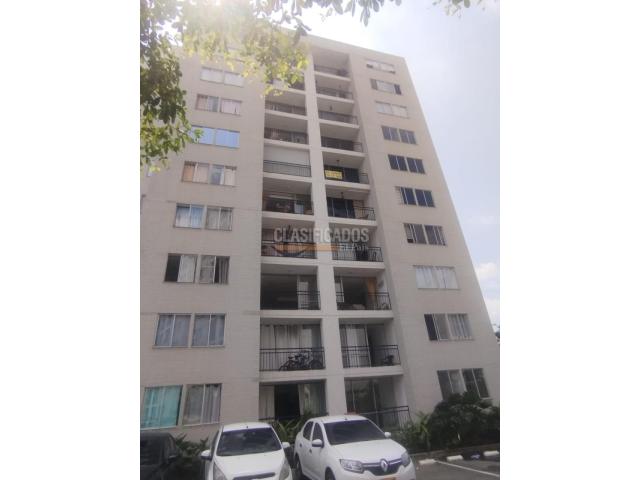 Apartamentos, Venta en Yumbo