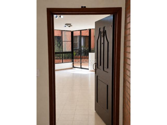Apartamentos, Venta en Las Quintas de Don Simón