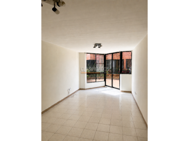 Apartamentos, Venta en Las Quintas de Don Simón