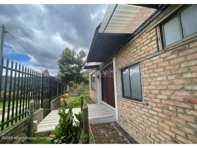 Casas, Venta en La Calera