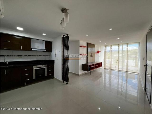Apartamentos, Venta en Los Patios