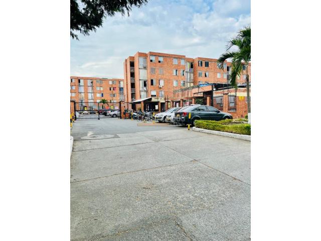 Apartamentos, Venta en Flora Industrial