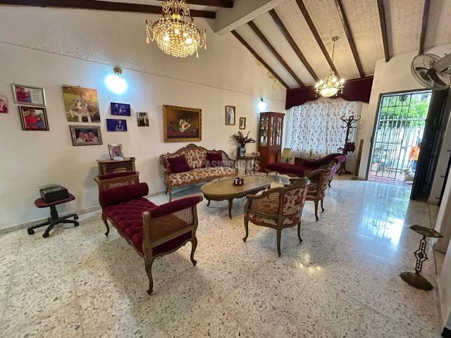 Casas, Venta en El Limonar