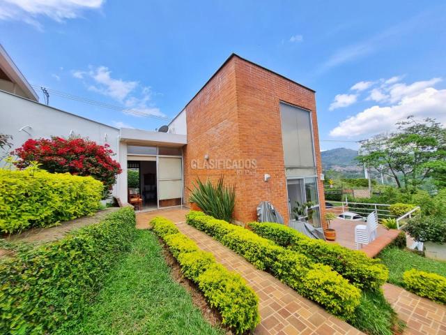 Casas, Venta en Bella Suiza