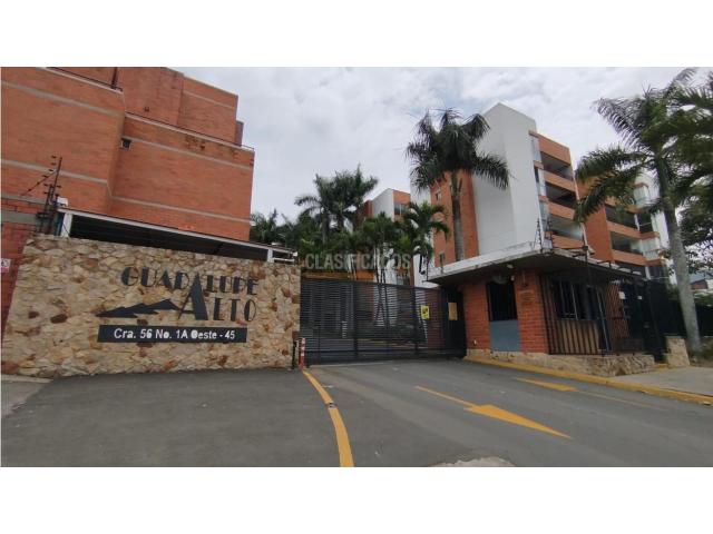 Apartamentos, Venta en Altos de Guadalupe
