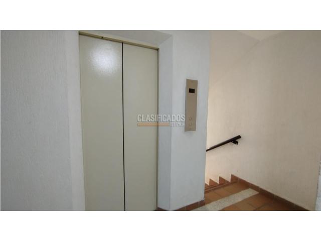 Apartamentos, Venta en Altos de Guadalupe