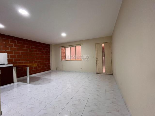 Apartaestudios, Alquiler en Meléndez