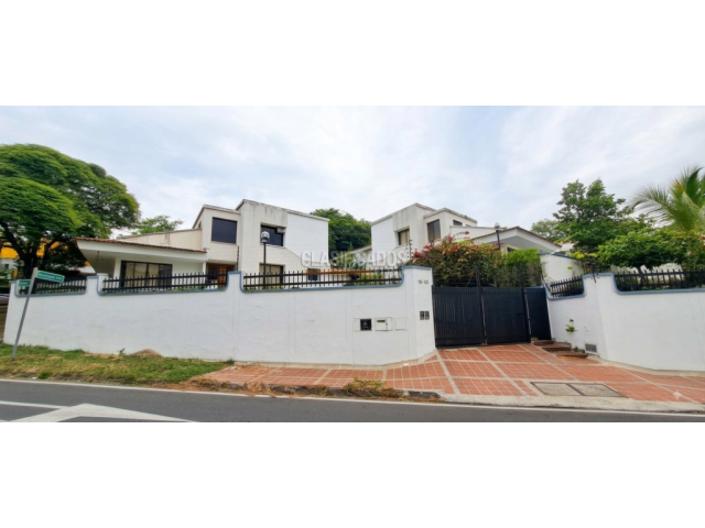 Casas, Alquiler en Ciudad Jardín