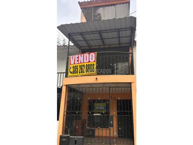 Casas, Venta en Brisas de los Álamos