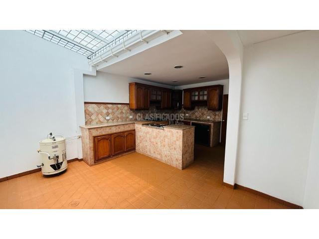 Casas, Venta en Prados del Norte