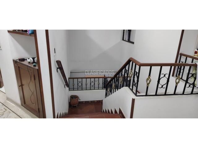 Casas, Venta en La Flora