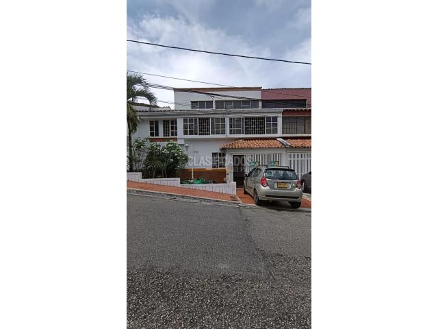 Casas, Alquiler en Bucaramanga