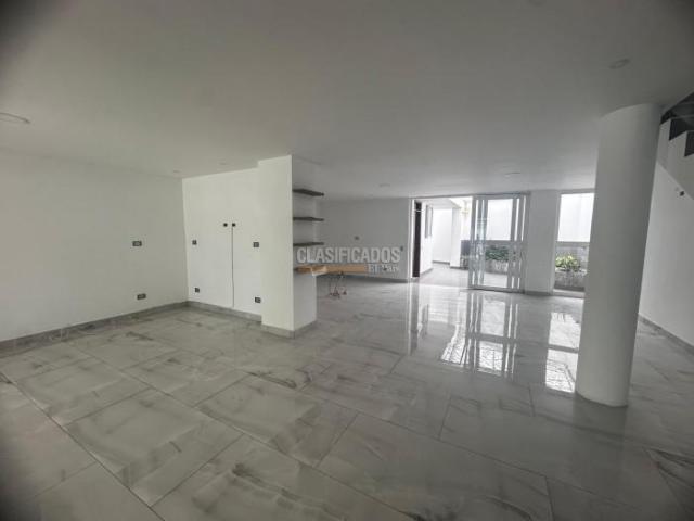 Casas, Venta en Ciudad Jardín