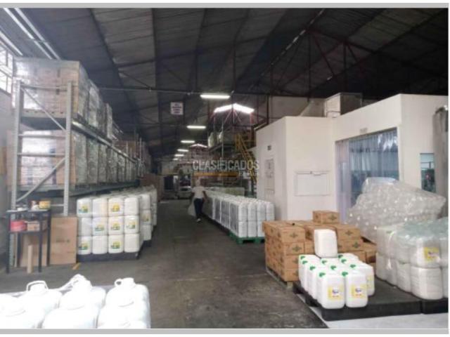 Locales y Bodegas, Venta en La Esmeralda