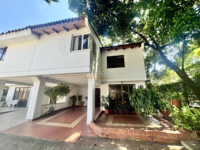 Casas, Venta en Camino Real