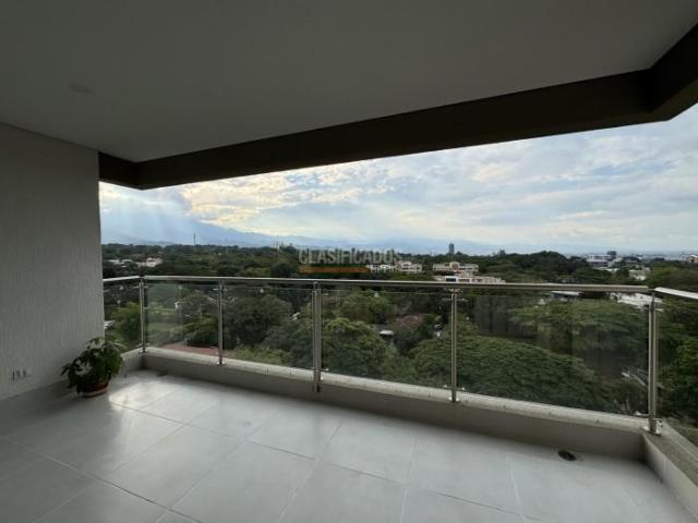 Apartamentos, Venta en Pance