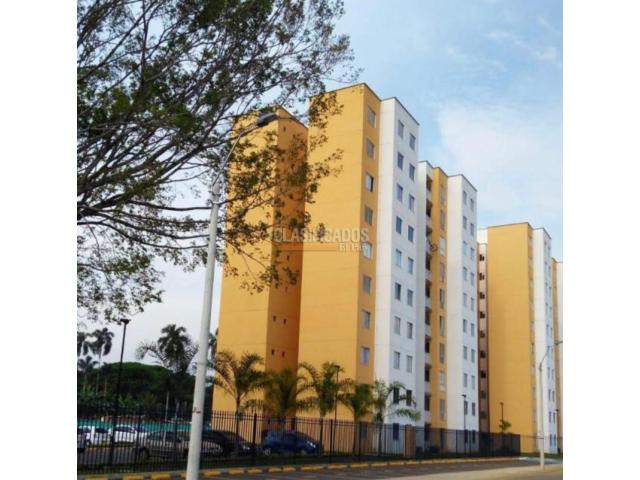 Apartamentos, Venta en Jamundí