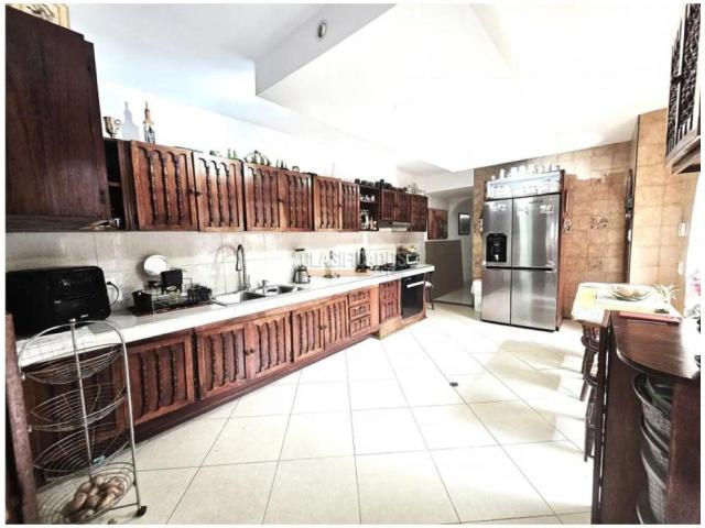 Casas, Venta en Prados del Norte