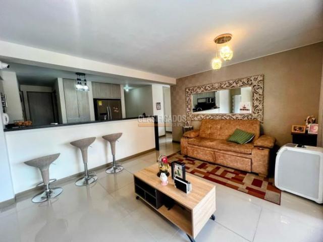 Apartamentos, Venta en La Flora