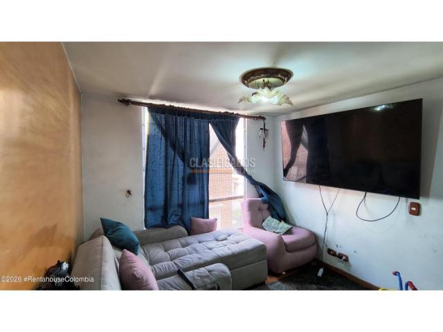 Apartamentos, Venta en Soacha