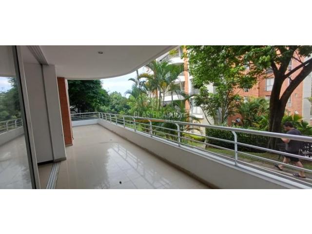 Apartamentos, Venta en Ciudad Jardín