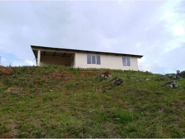 Fincas y Casas Campestres, Venta en Dagua