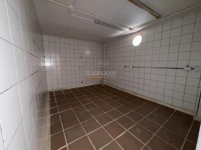 Oficinas y Consultorios, Alquiler en Santa Mónica Residencial