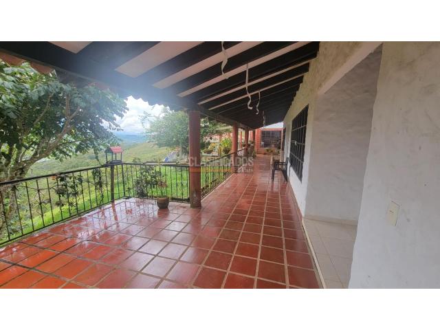 Fincas y Casas Campestres, Venta en Calima (Darién)