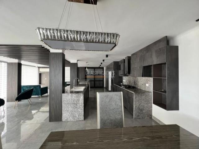 Casas, Venta en Santa Mónica Residencial