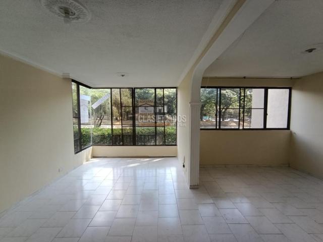 Apartamentos, Alquiler en Ciudad Jardín