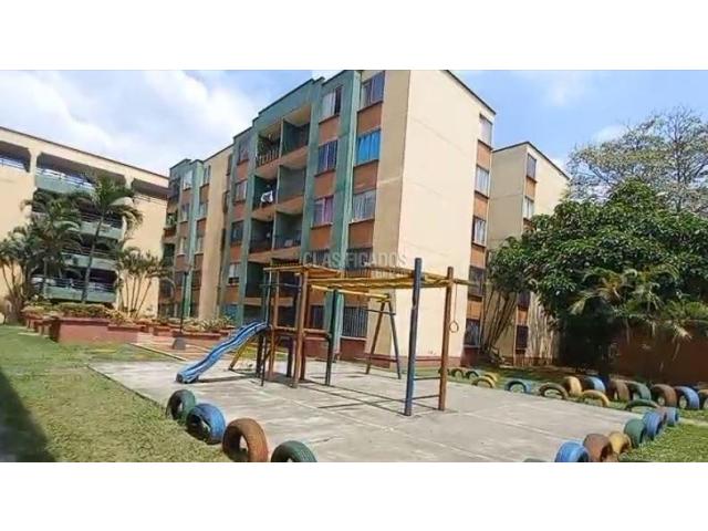 Apartamentos, Venta en Cañaverales