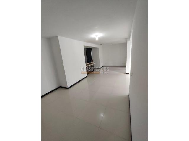 Apartamentos, Venta en Valle del Lili